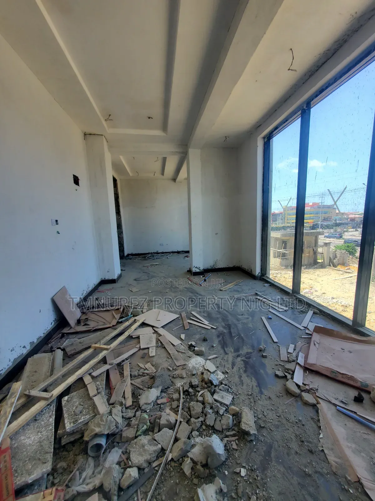 Shop for Rent in Lekki Phase 1