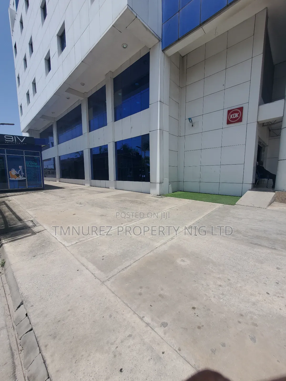 200 Square Meters Space for Rent at Lekki Phase1 Right in Lekki Phase 1