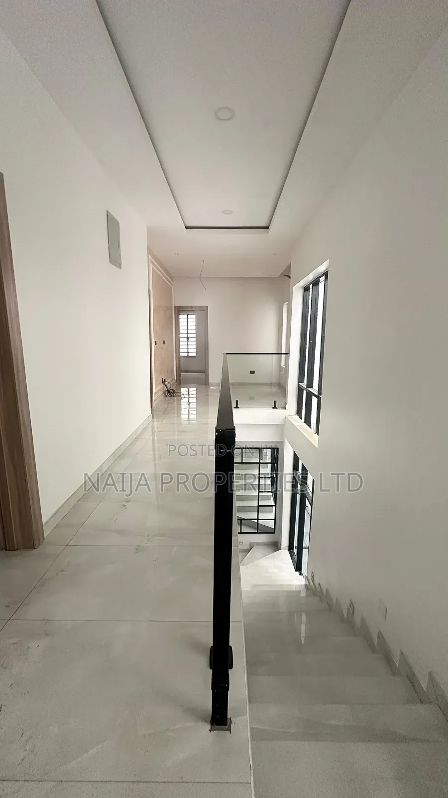 5bdrm Duplex in Osapa London, Lekki for sale in Lekki
