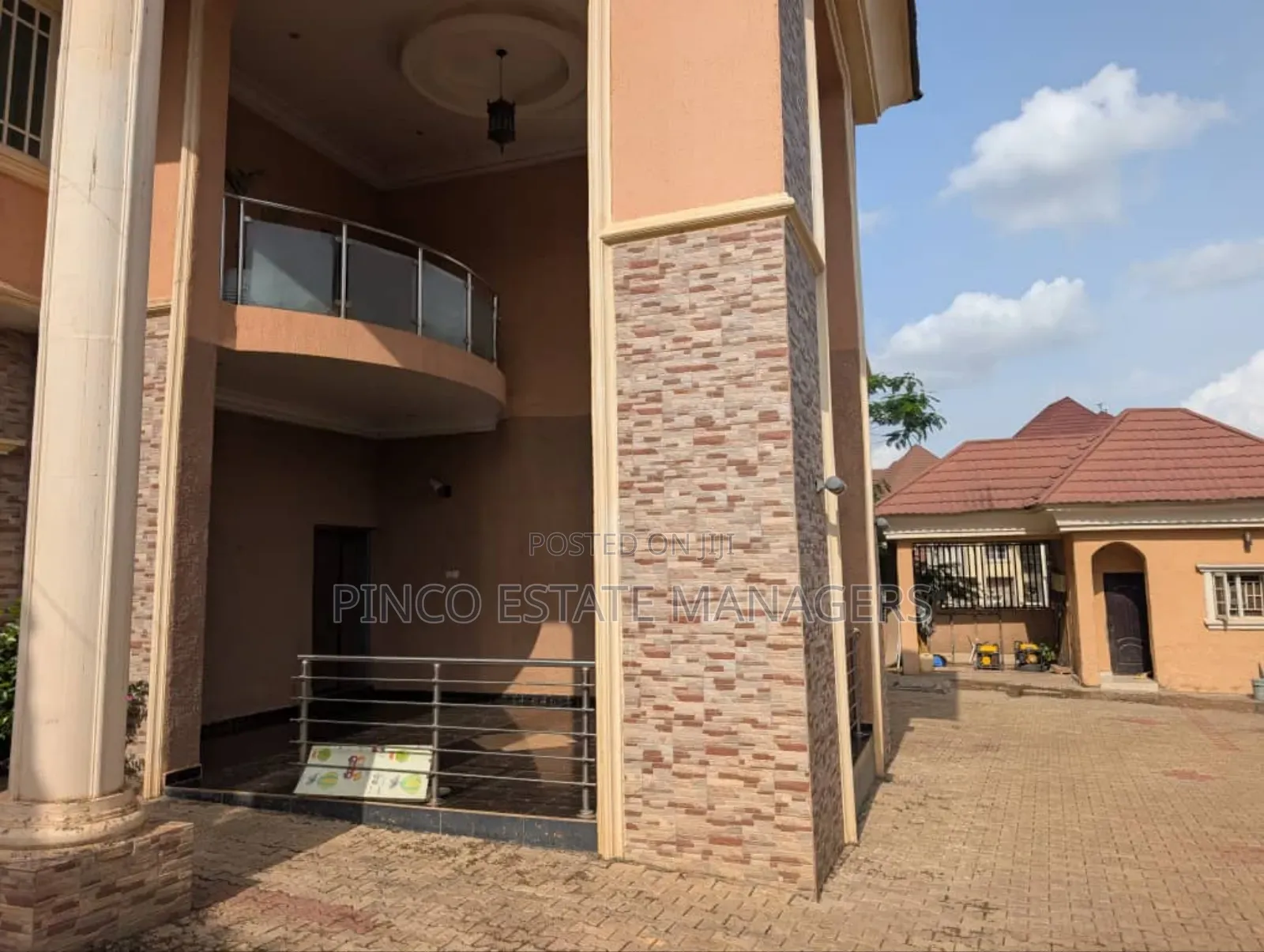 5bdrm Duplex in Damunde Estate, Life Camp for sale in Life Camp