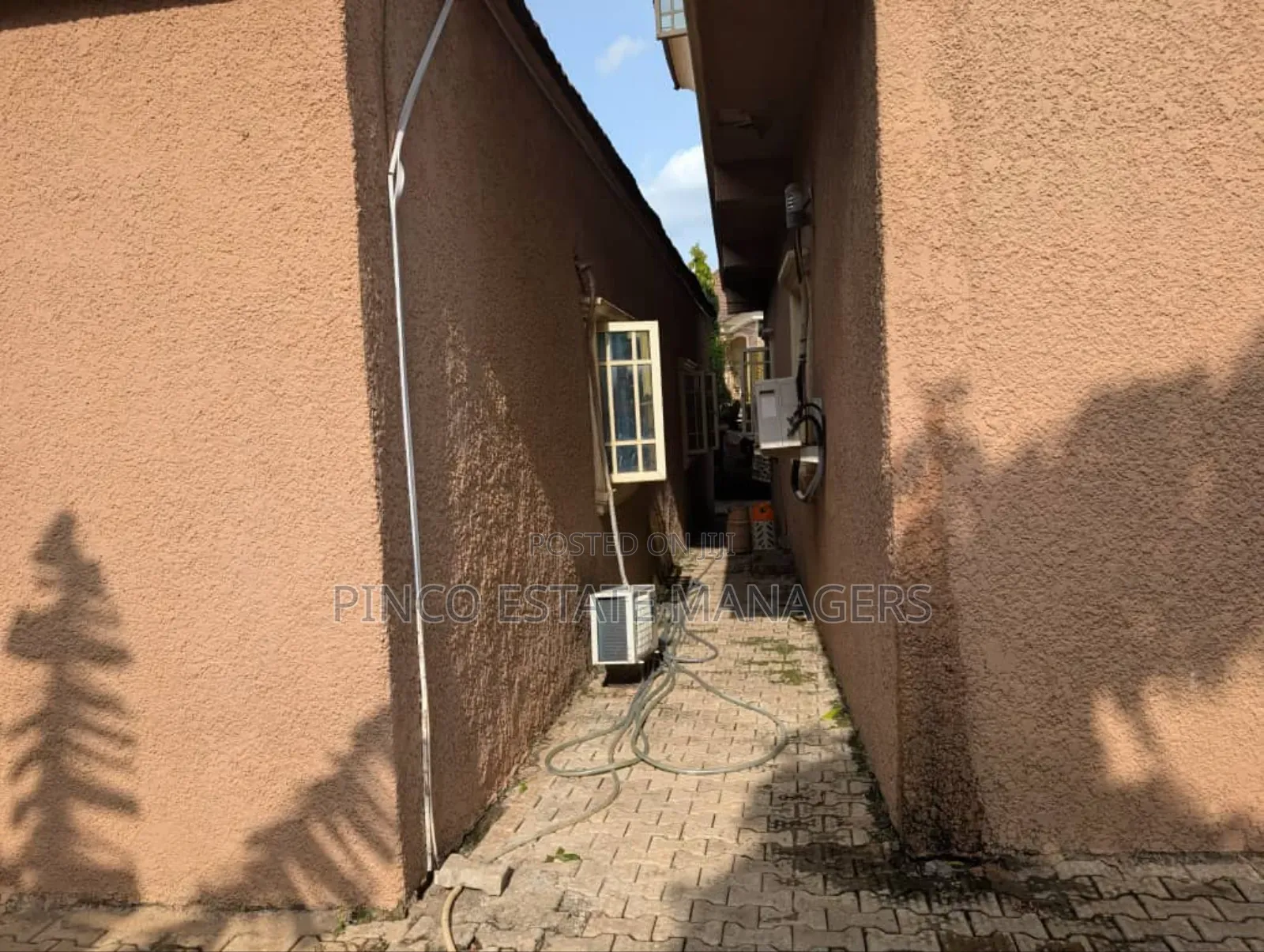 5bdrm Duplex in Damunde Estate, Life Camp for sale in Life Camp