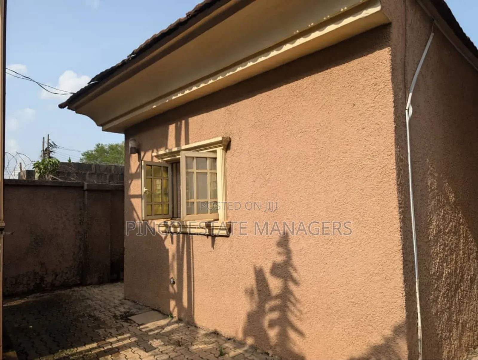 5bdrm Duplex in Damunde Estate, Life Camp for sale in Life Camp