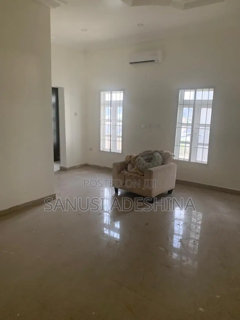5bdrm Duplex in Gwarimpa Estate,Fct, Gwarinpa for sale in Gwarinpa