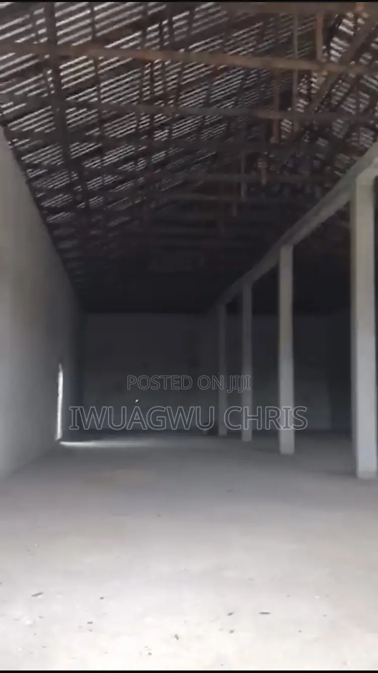 Warehouse for Rent at Obiri-Ikwerri Opm Rd Ph. On 2plots in Rumuosi