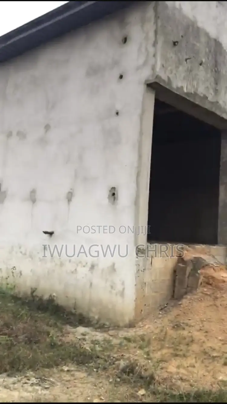 Warehouse for Rent at Obiri-Ikwerri Opm Rd Ph. On 2plots in Rumuosi