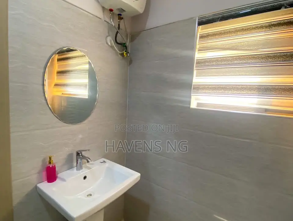 Elegant 2-Bedroom Shortlet Apartment in Lekki Phase 1