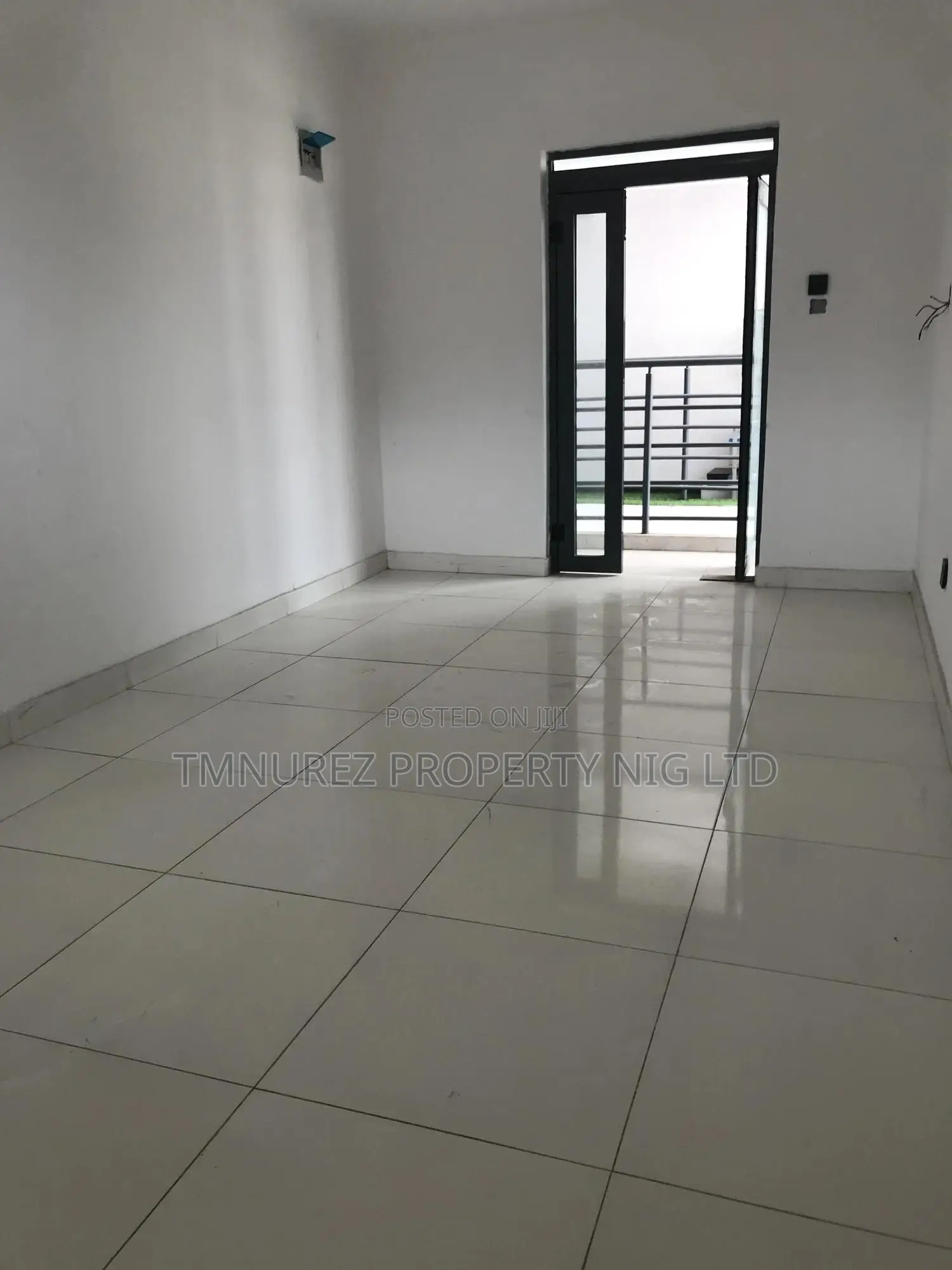 Shop for Sale at Igbo Efon Jakande in Jakande