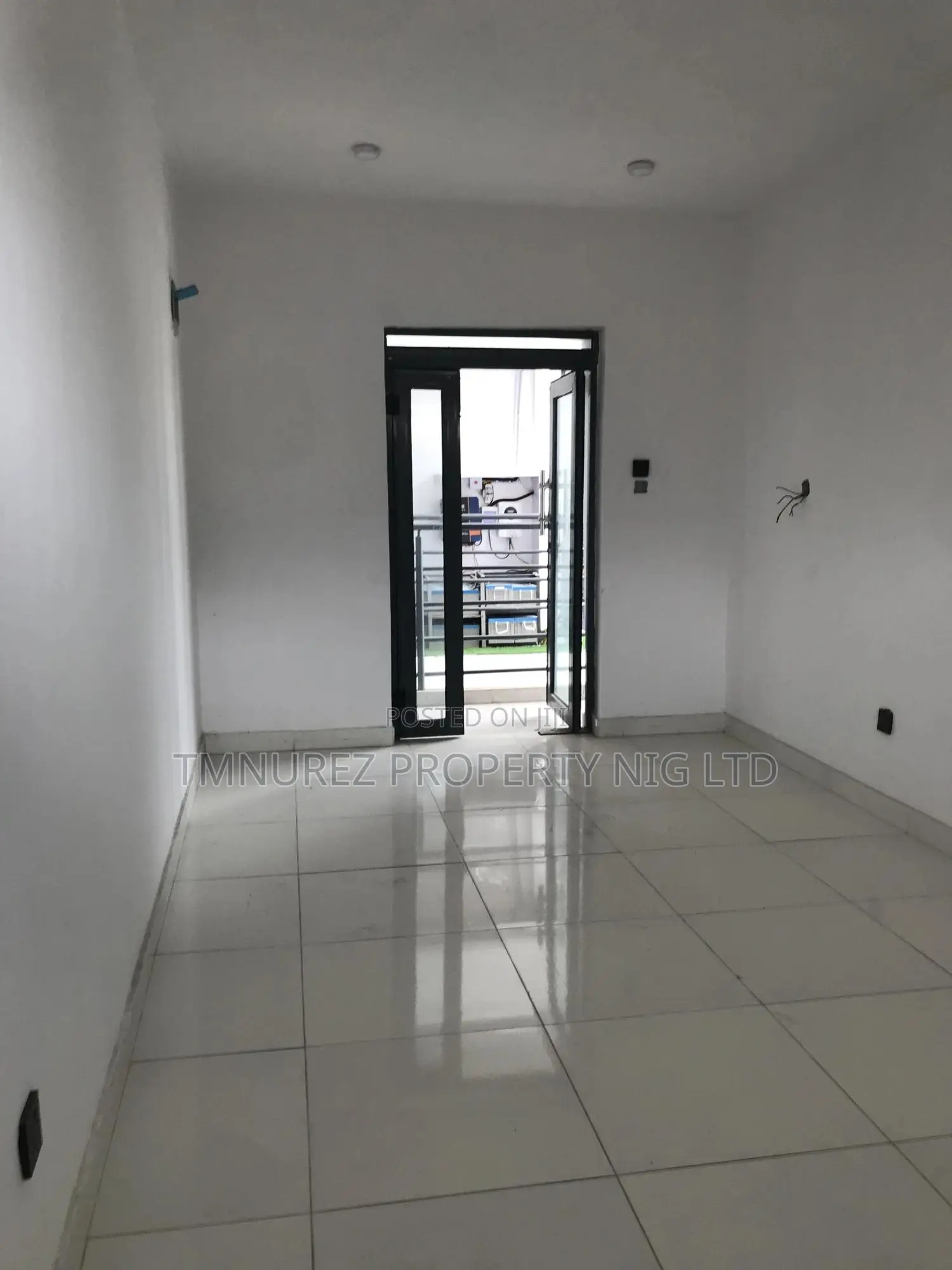 Shop for Sale at Igbo Efon Jakande in Jakande