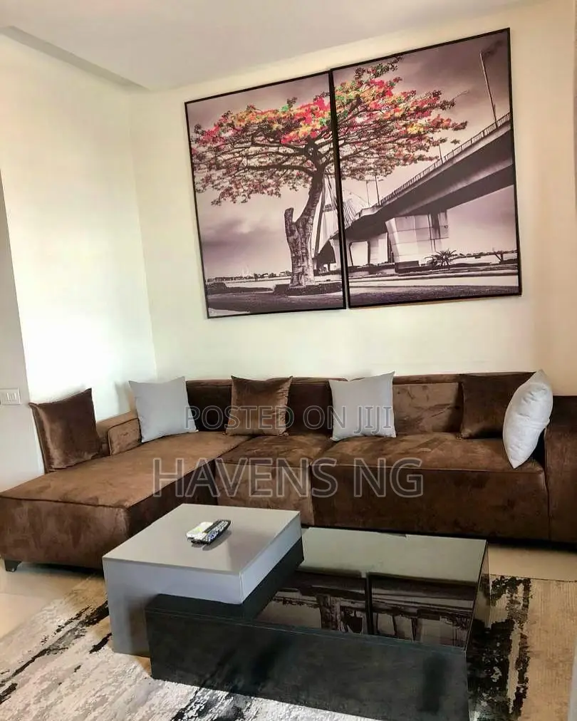 Luxurious 1-Bedroom Penthouse With Private Outdoor in Lekki Phase 1