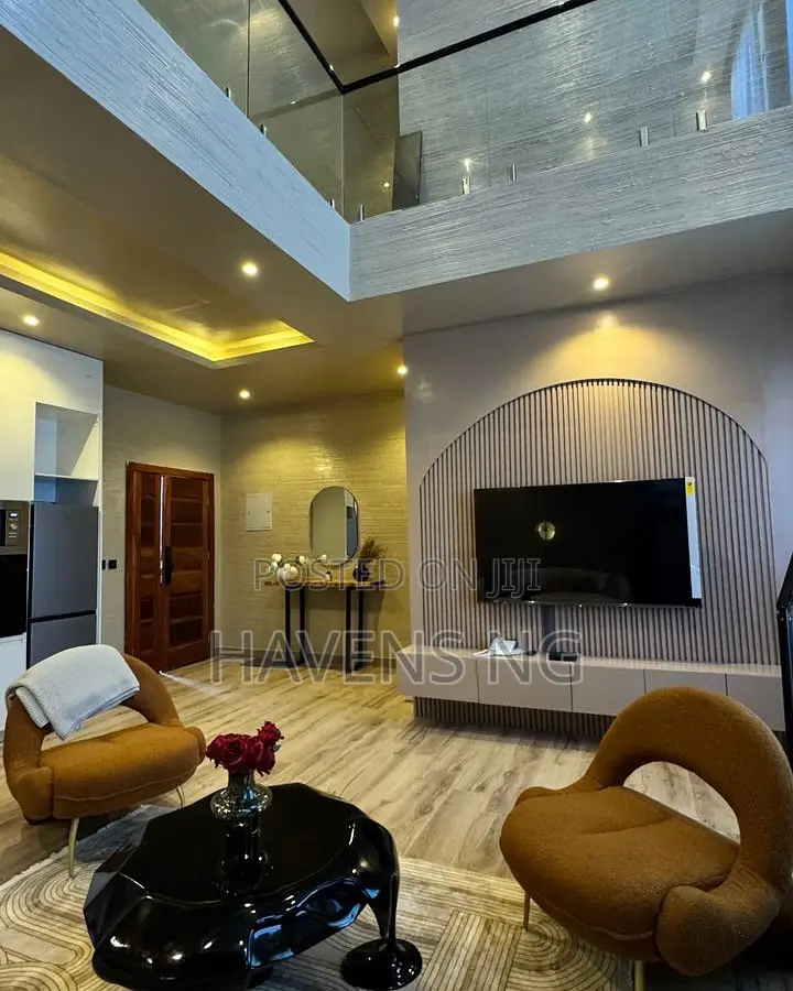 Stylish 1-Bedroom Apartment With Stunning Waterfront View in Lekki Phase 1