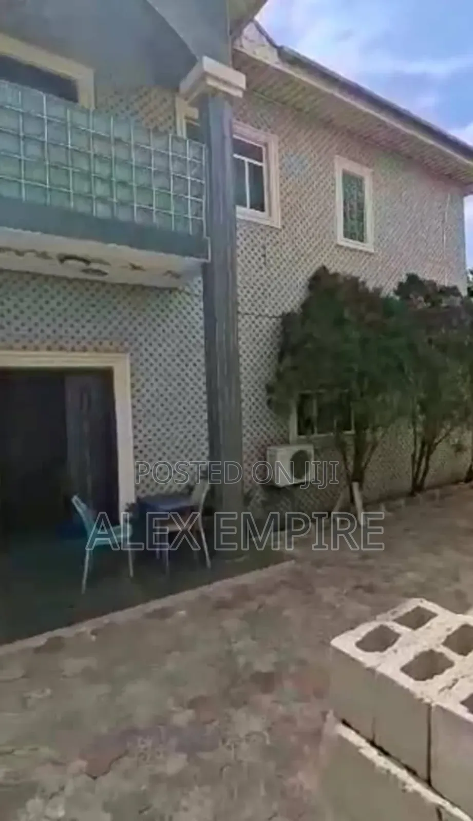 5bdrm Duplex in Ago Palace for sale in Ago Palace