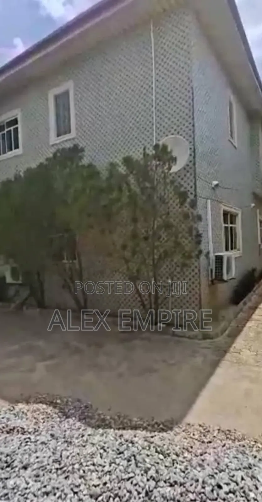 5bdrm Duplex in Ago Palace for sale in Ago Palace