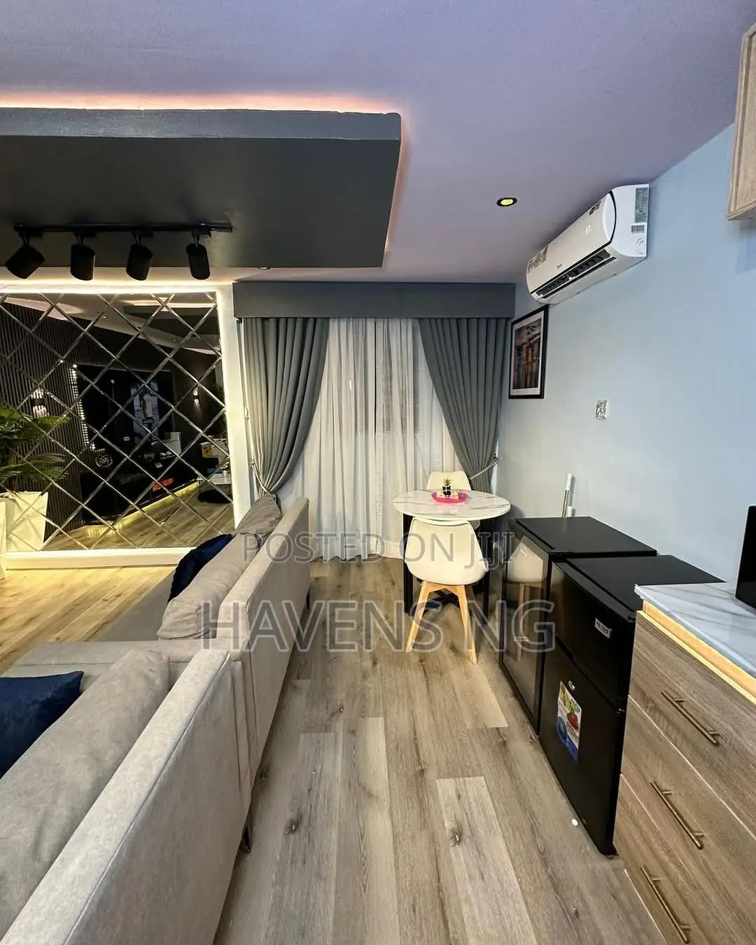 Stylish 1-Bedroom Dark Room With Ps5 Mini Bar in Lekki Phase 1