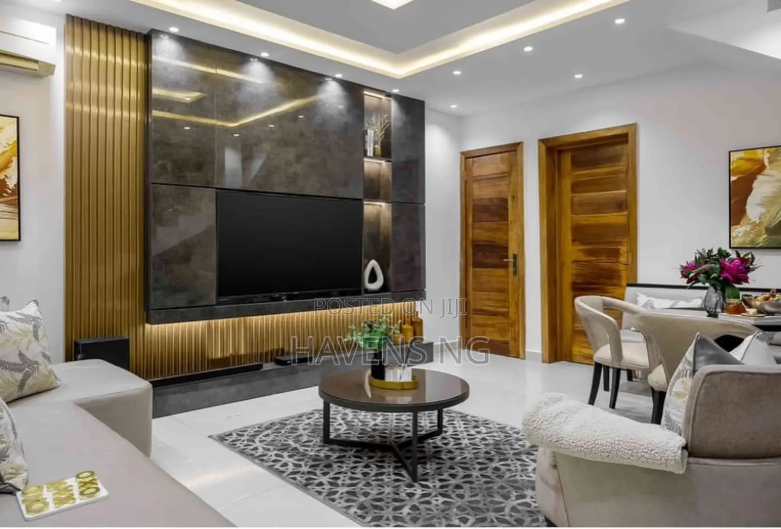 Luxury 2-Bedroom Apartment With Pool in Ikate