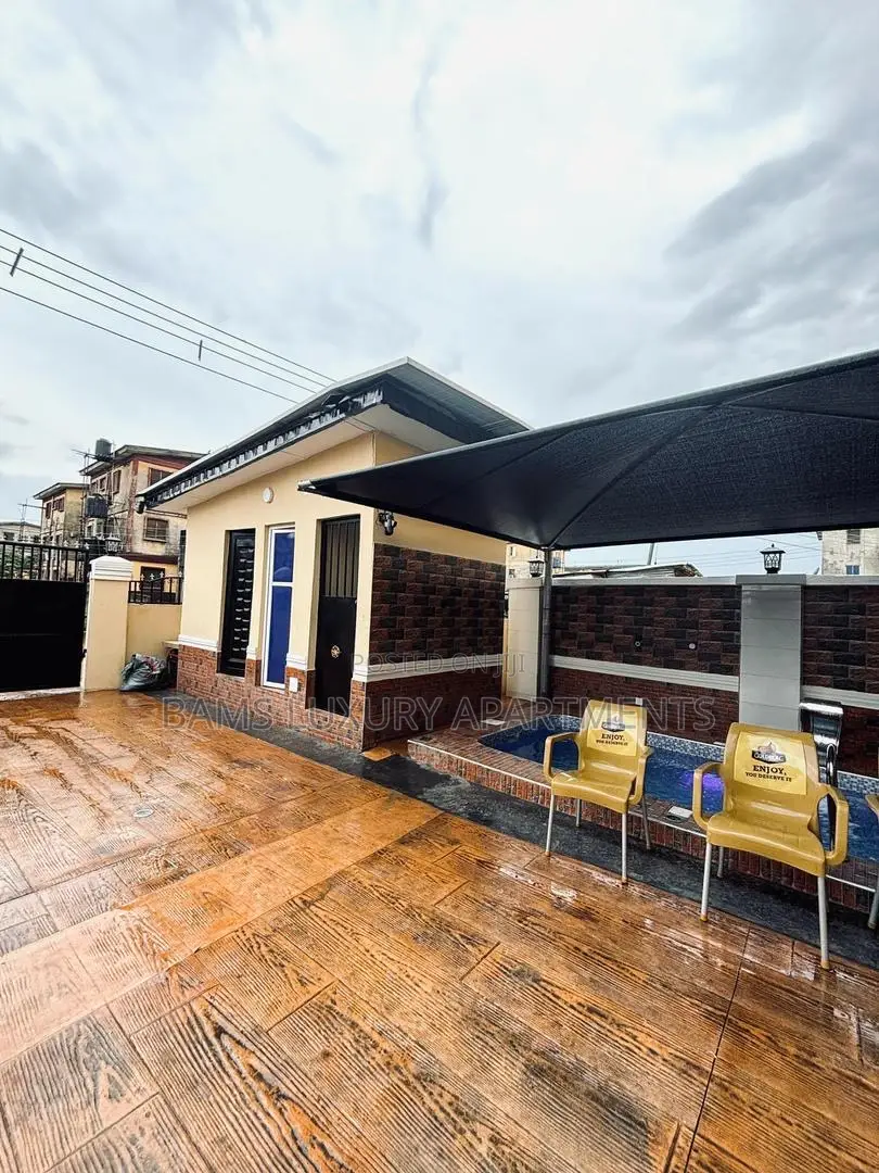 Shortlet on the Mainland 3 Beds Ipaja in Ipaja