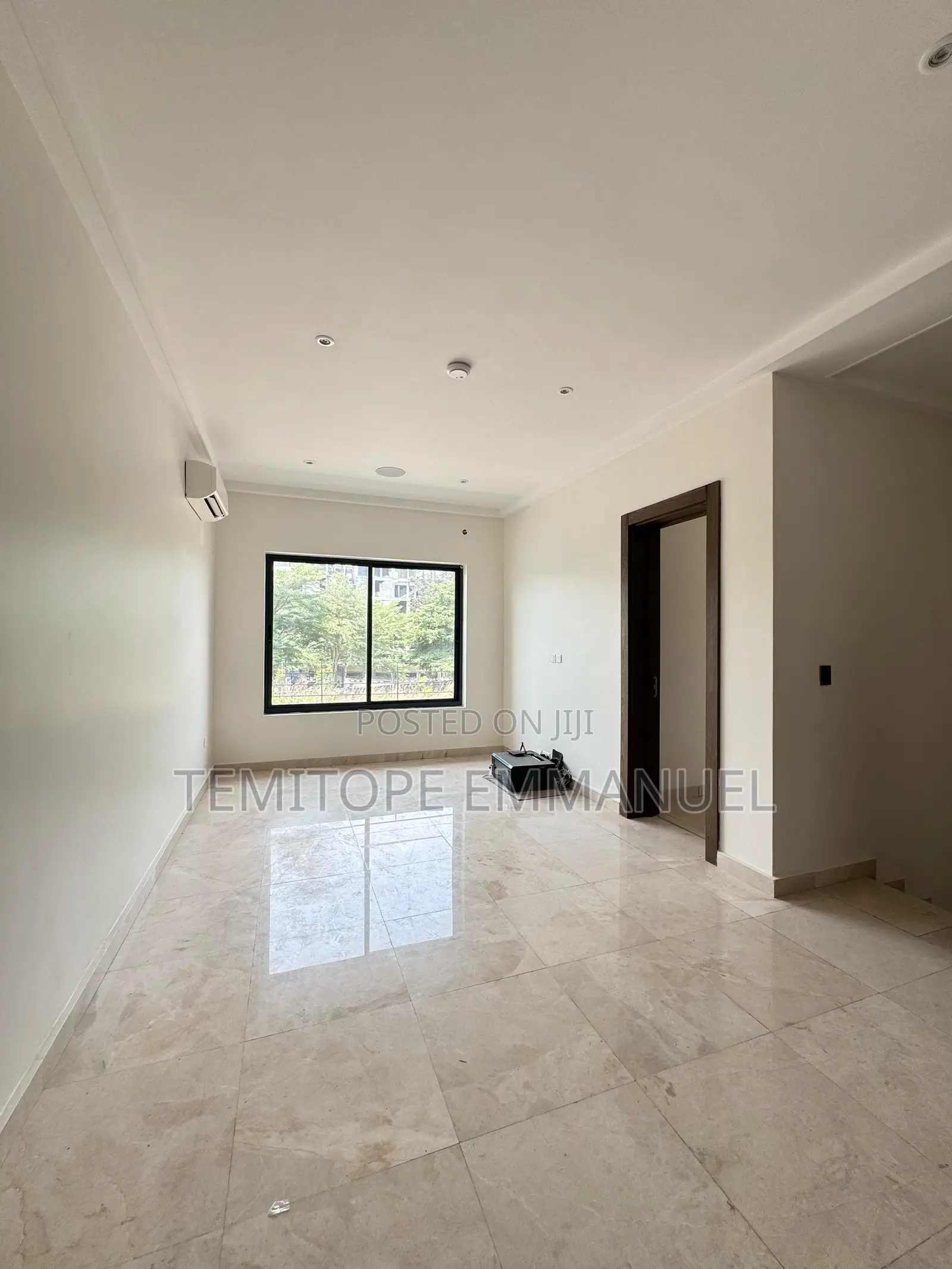 Furnished 4bdrm Maisonette in Banana Island for sale in Banana Island