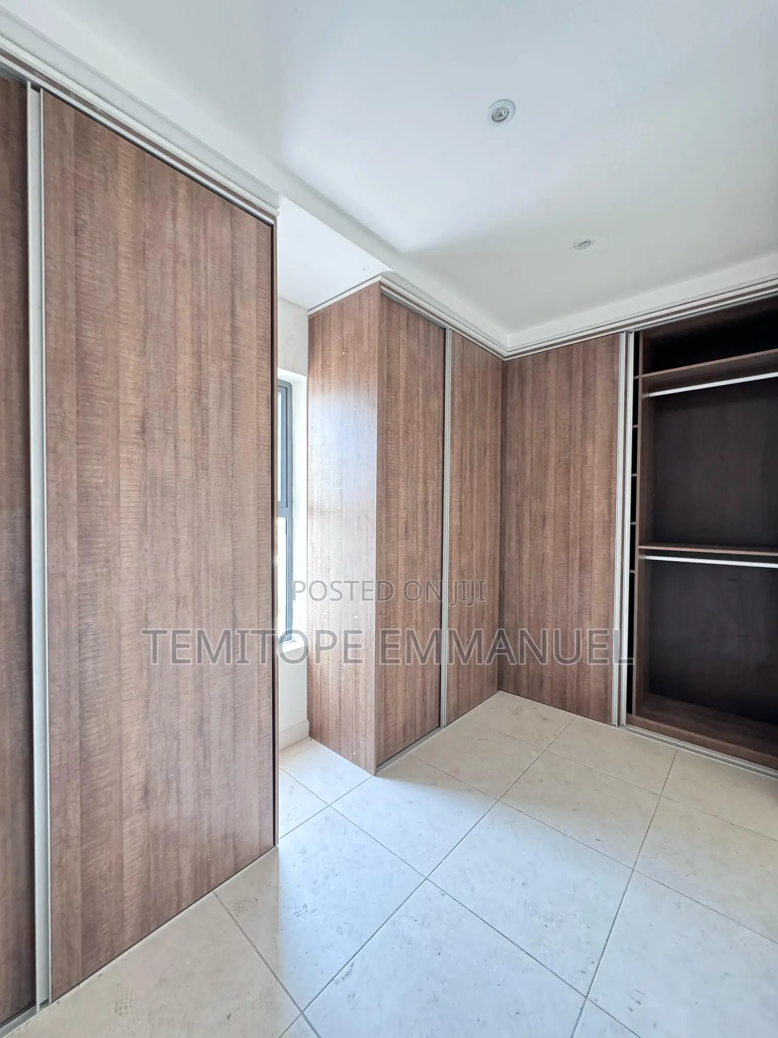 Furnished 4bdrm Maisonette in Banana Island for sale in Banana Island