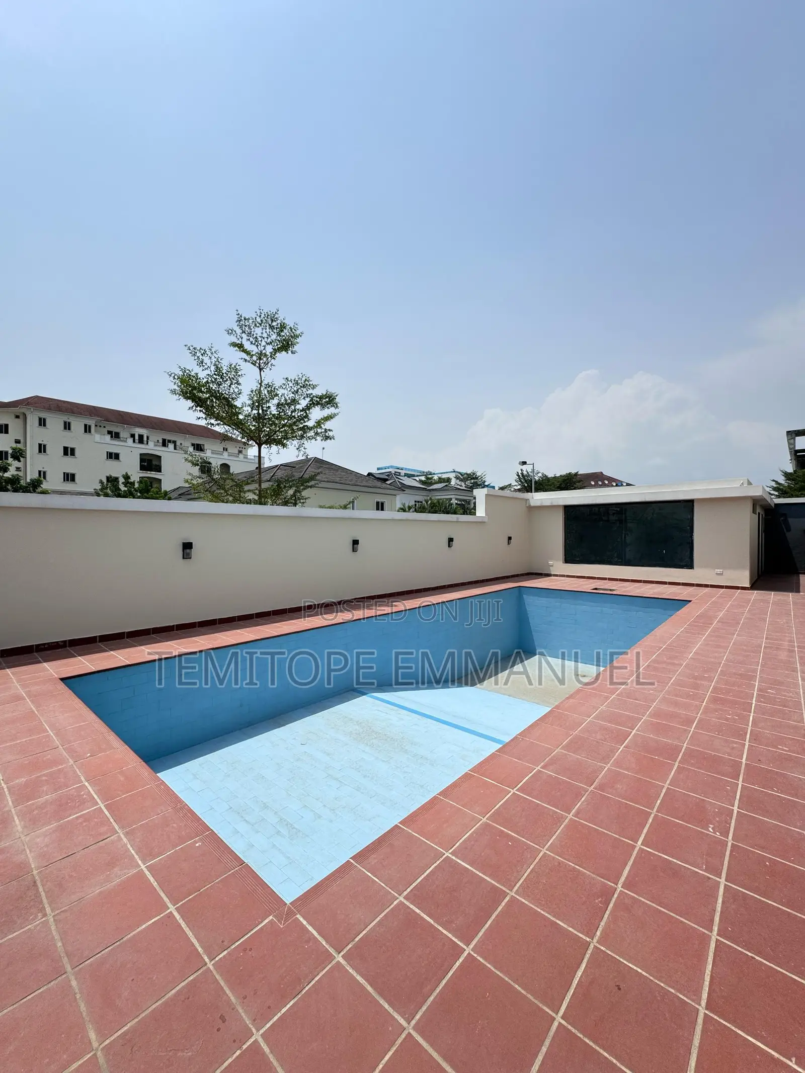 Furnished 4bdrm Maisonette in Banana Island for sale in Banana Island