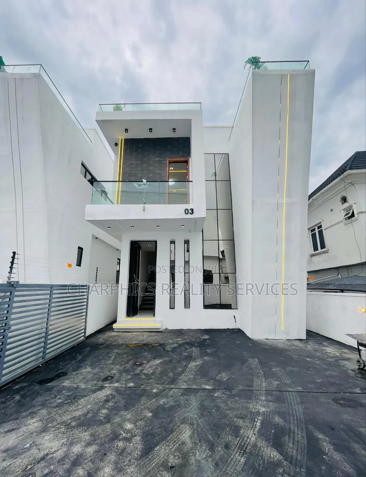 4bdrm Duplex in Ikota for sale in Ikota