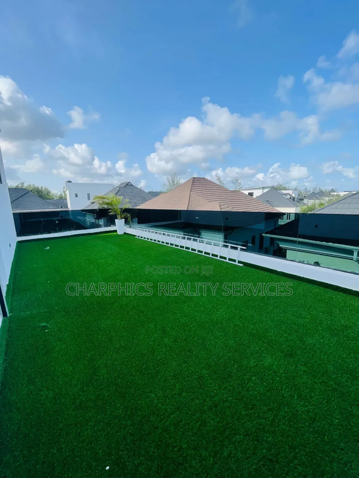 5bdrm Duplex in Lekki for sale in Lekki