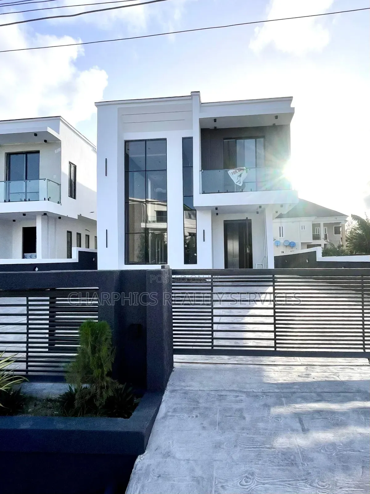 5bdrm Duplex in Lekki for sale in Lekki
