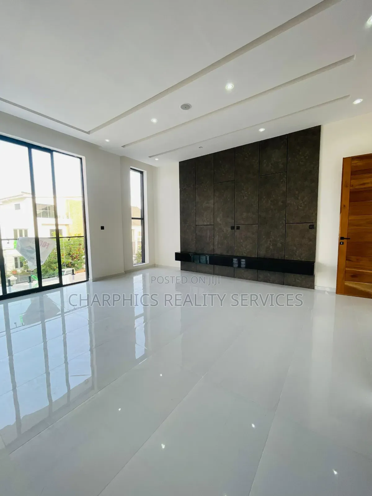 5bdrm Duplex in Lekki for sale in Lekki