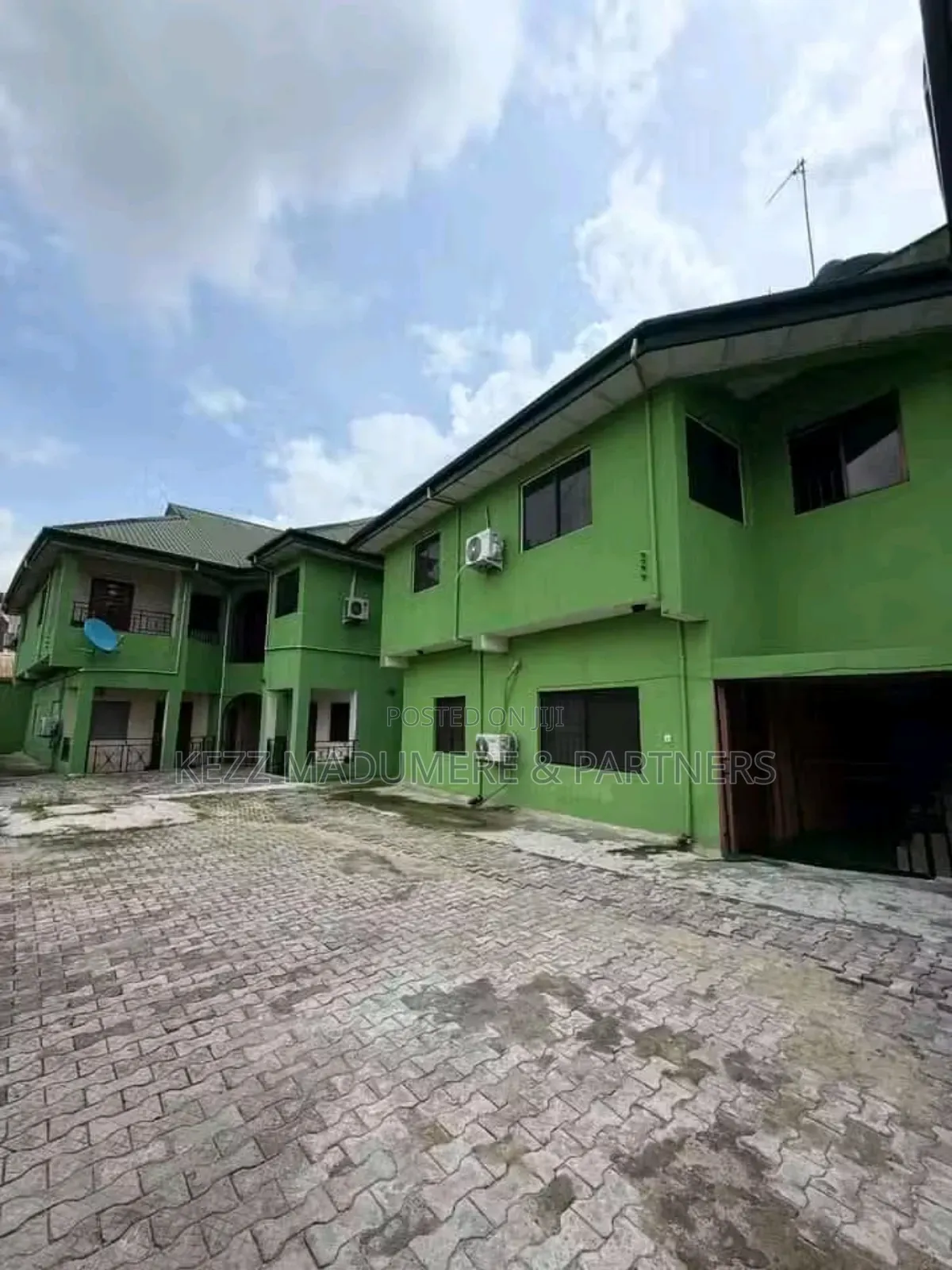 8bdrm Block of Flats in Gra Port Harcourt for sale in GRA Phase 3 / Port-Harcourt