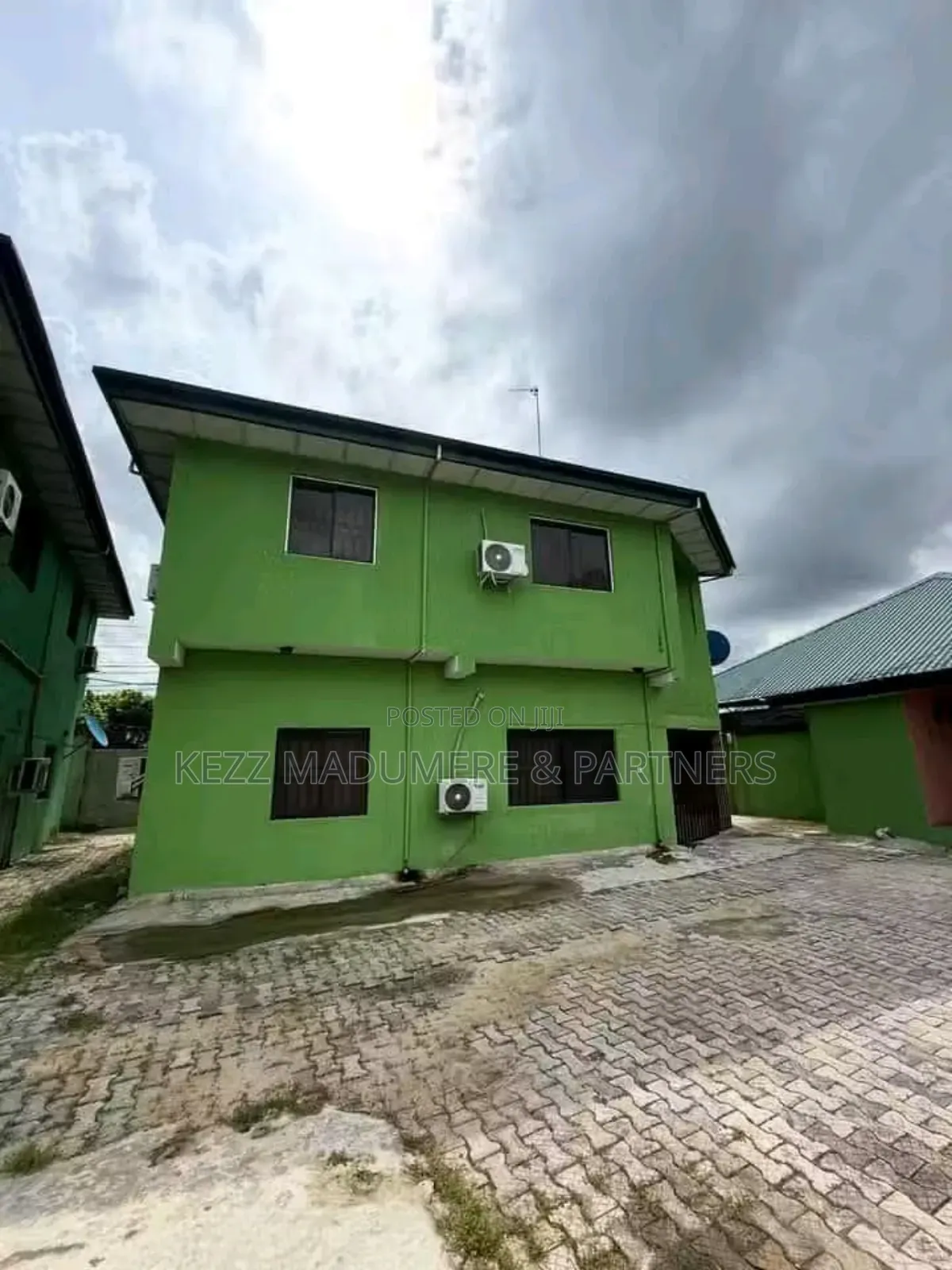 8bdrm Block of Flats in Gra Port Harcourt for sale in GRA Phase 3 / Port-Harcourt