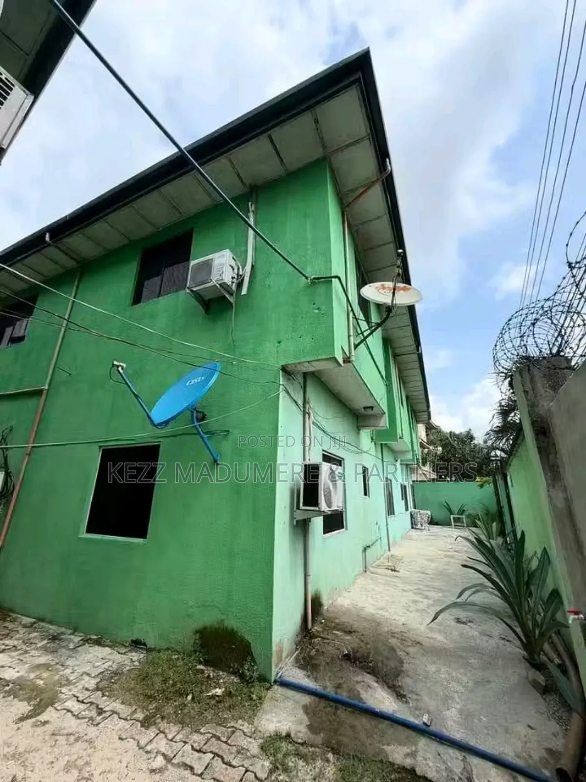 8bdrm Block of Flats in Gra Port Harcourt for sale in GRA Phase 3 / Port-Harcourt