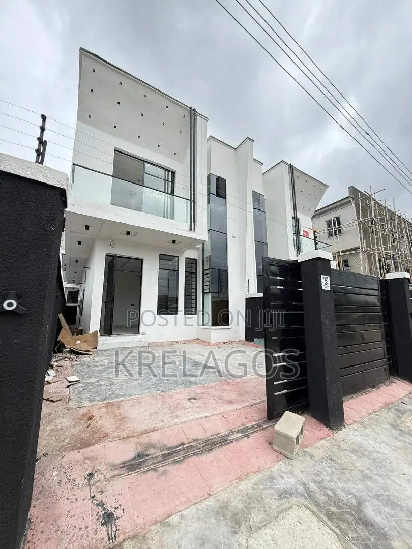 4bdrm Duplex in Ikota for sale in Ikota