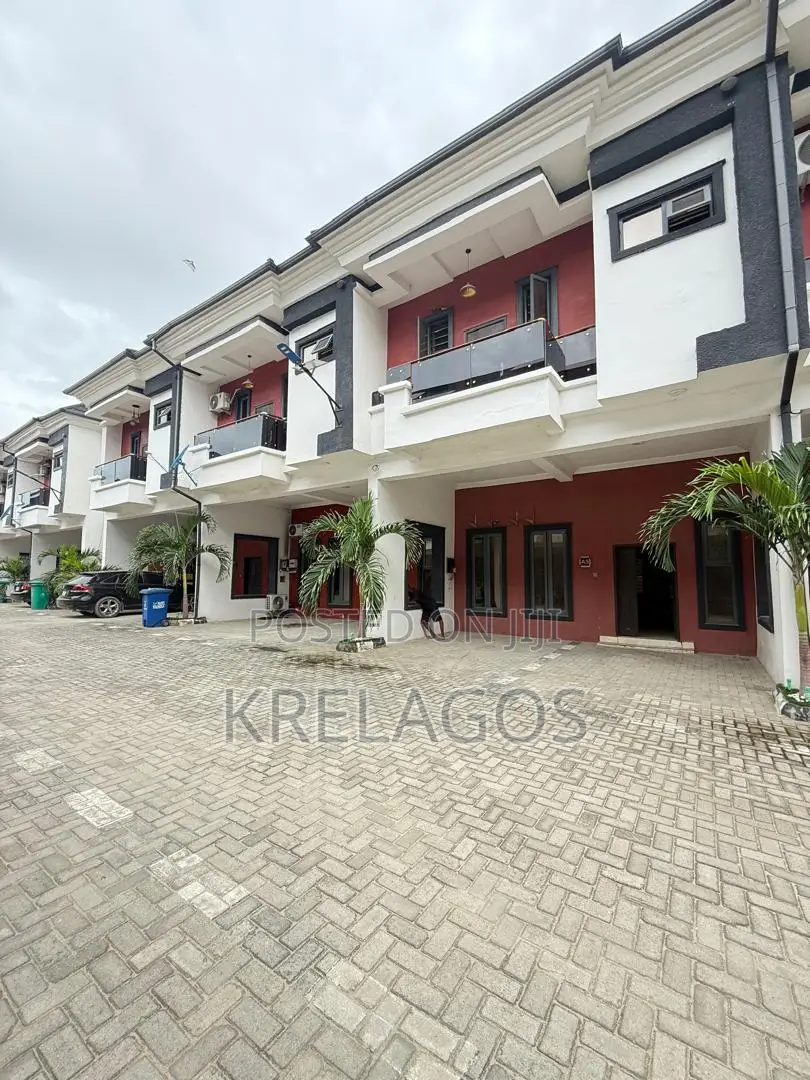 4bdrm Duplex in Ikota for sale in Ikota