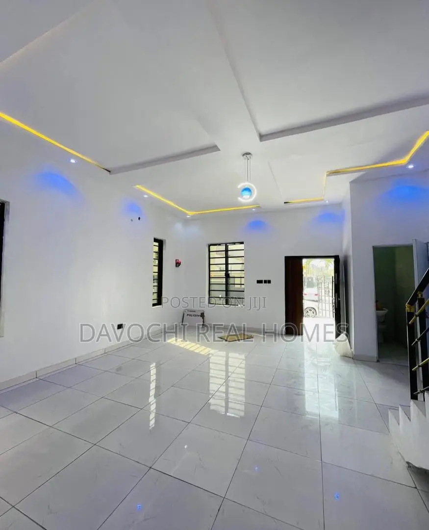 4bdrm Duplex in Thomas Estate for rent in Thomas Estate
