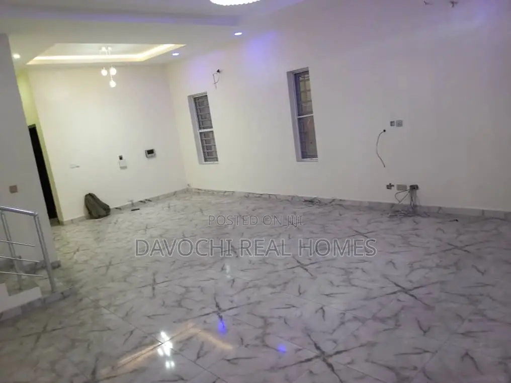 4bdrm Apartment in Chevron Alternative for rent in Chevron