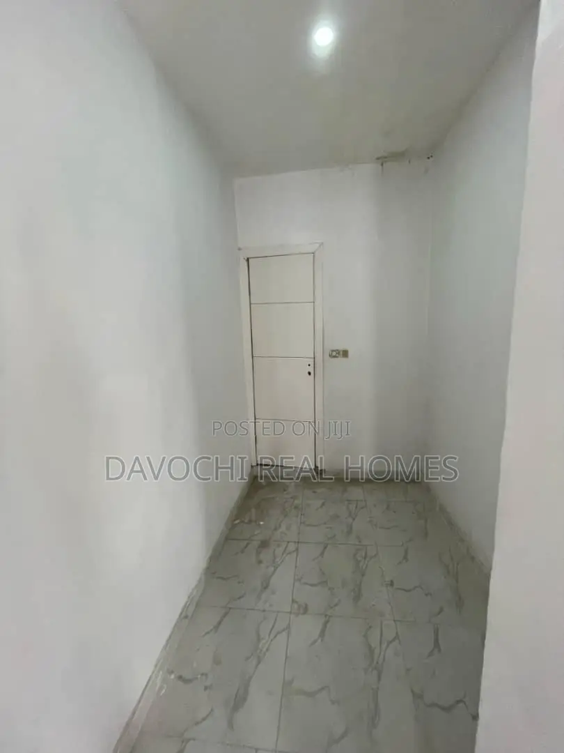 2bdrm Duplex in Chevron. for rent in Chevron