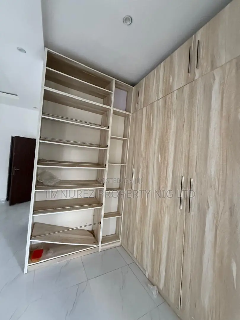 4bdrm Duplex in Chevron, Ajah for rent in Ajah
