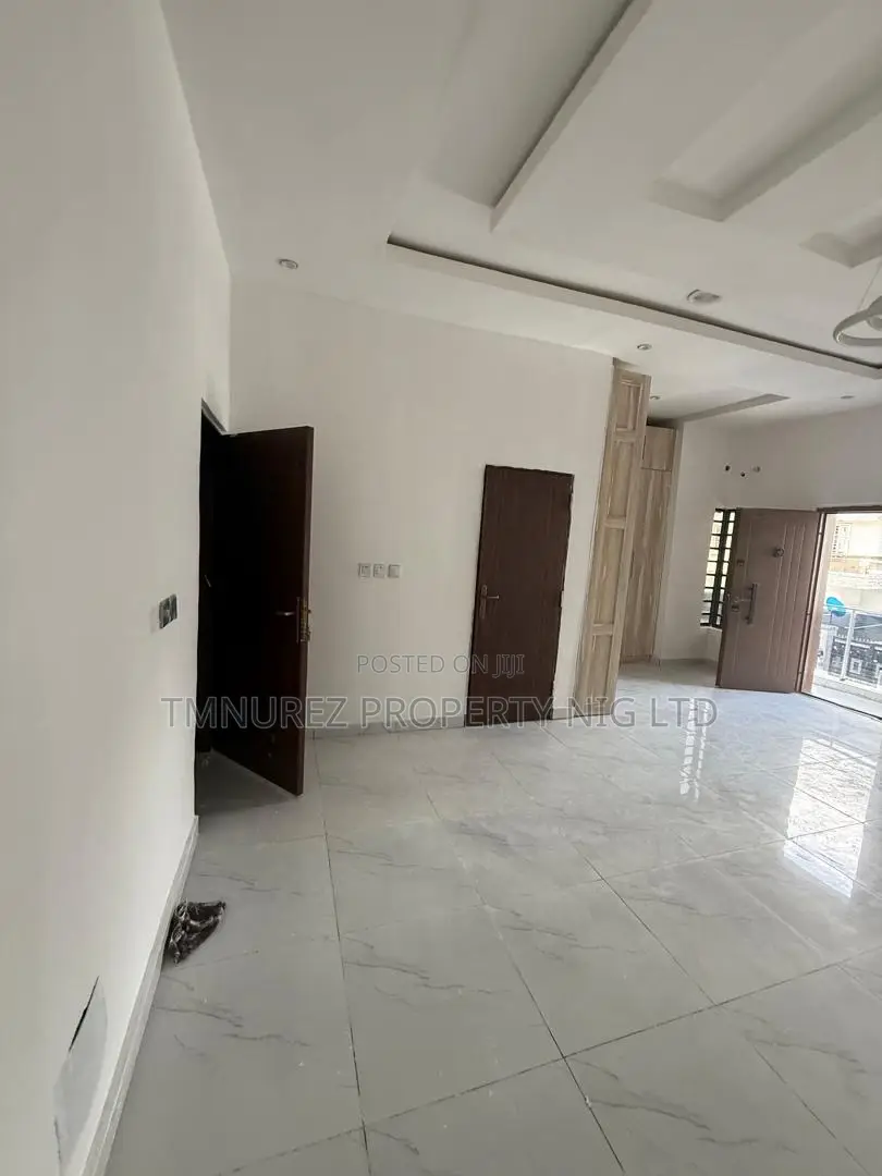 4bdrm Duplex in Chevron, Ajah for rent in Ajah
