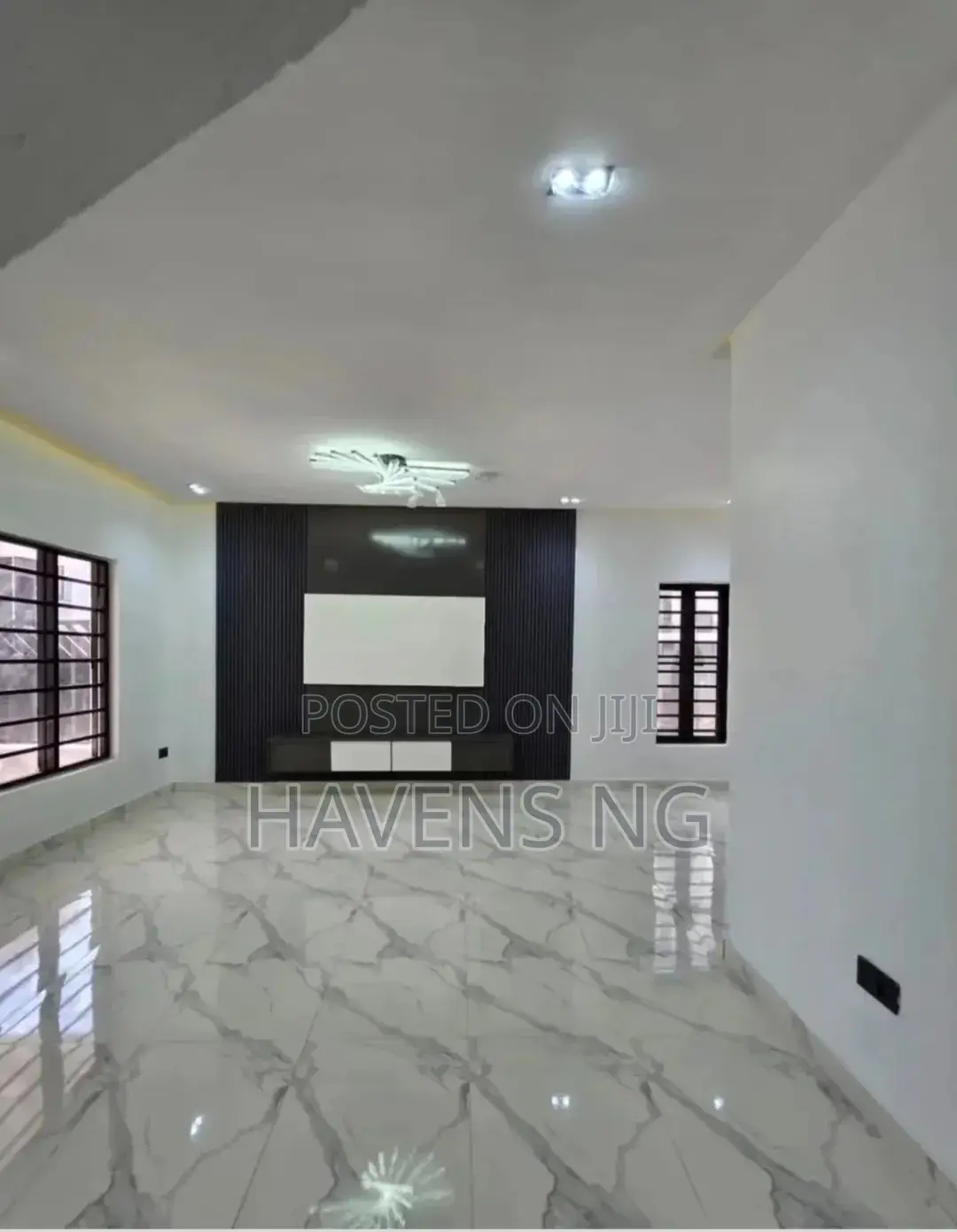4bdrm Duplex in Ikota for sale in Ikota