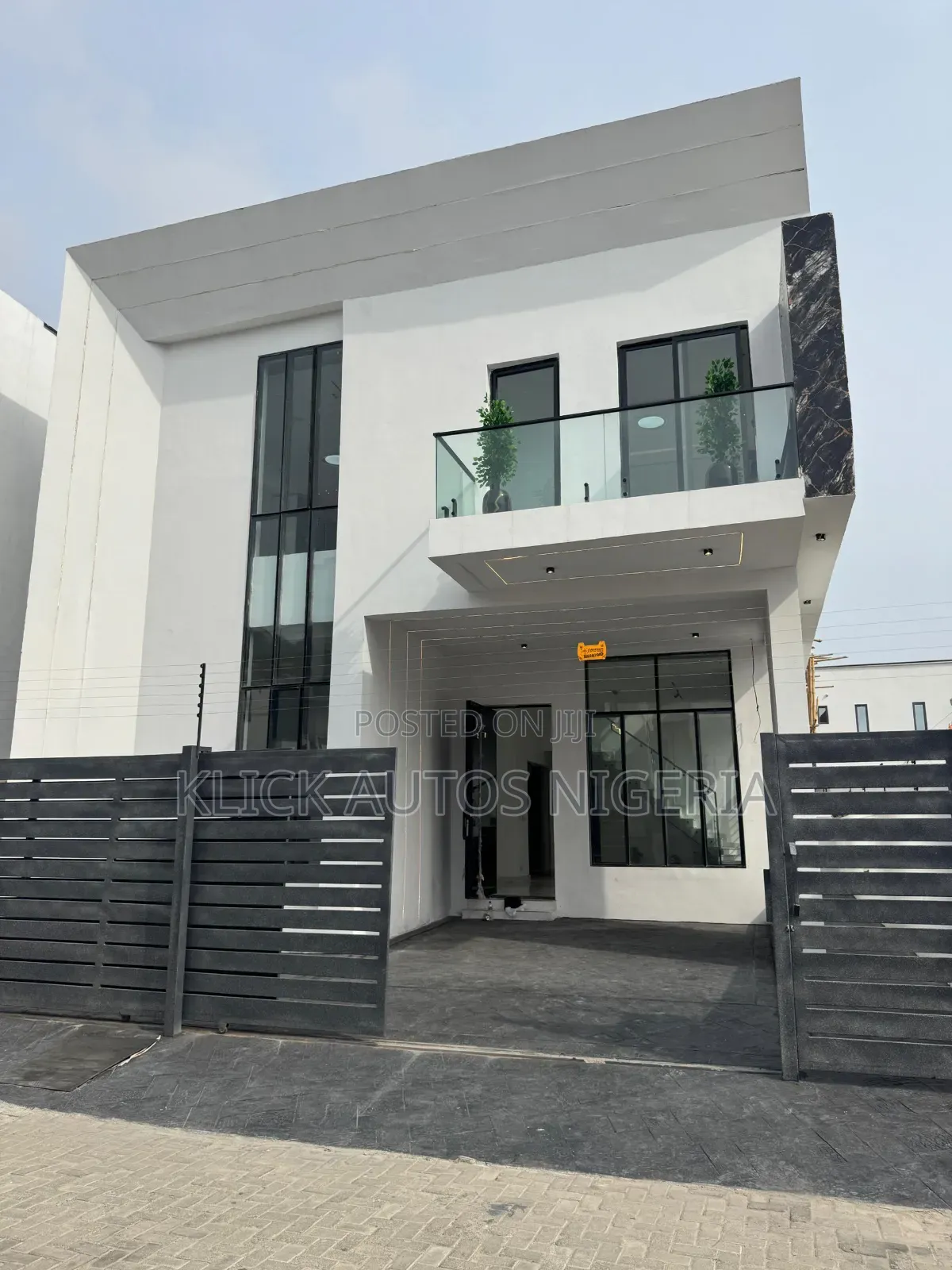 Furnished 4bdrm Duplex in Lekki for sale in Lekki