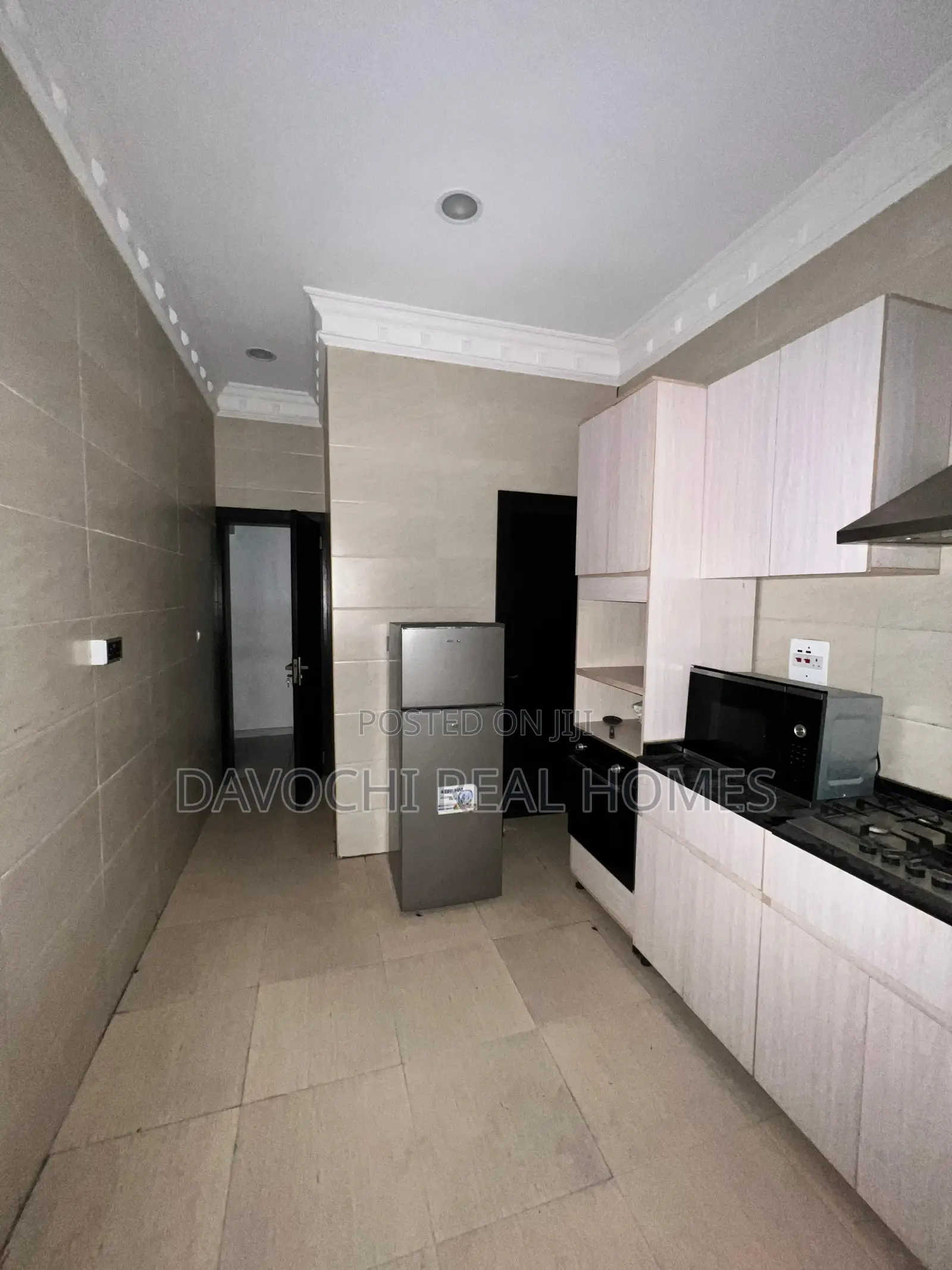 Furnished 4bdrm Duplex in Chevron Toll Gate for rent in Chevron