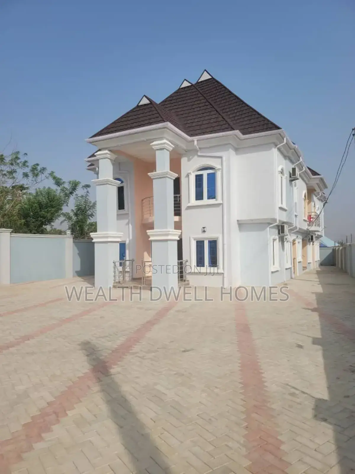 2bdrm Block of Flats in Ijapo Extension, Akure for sale in Akure