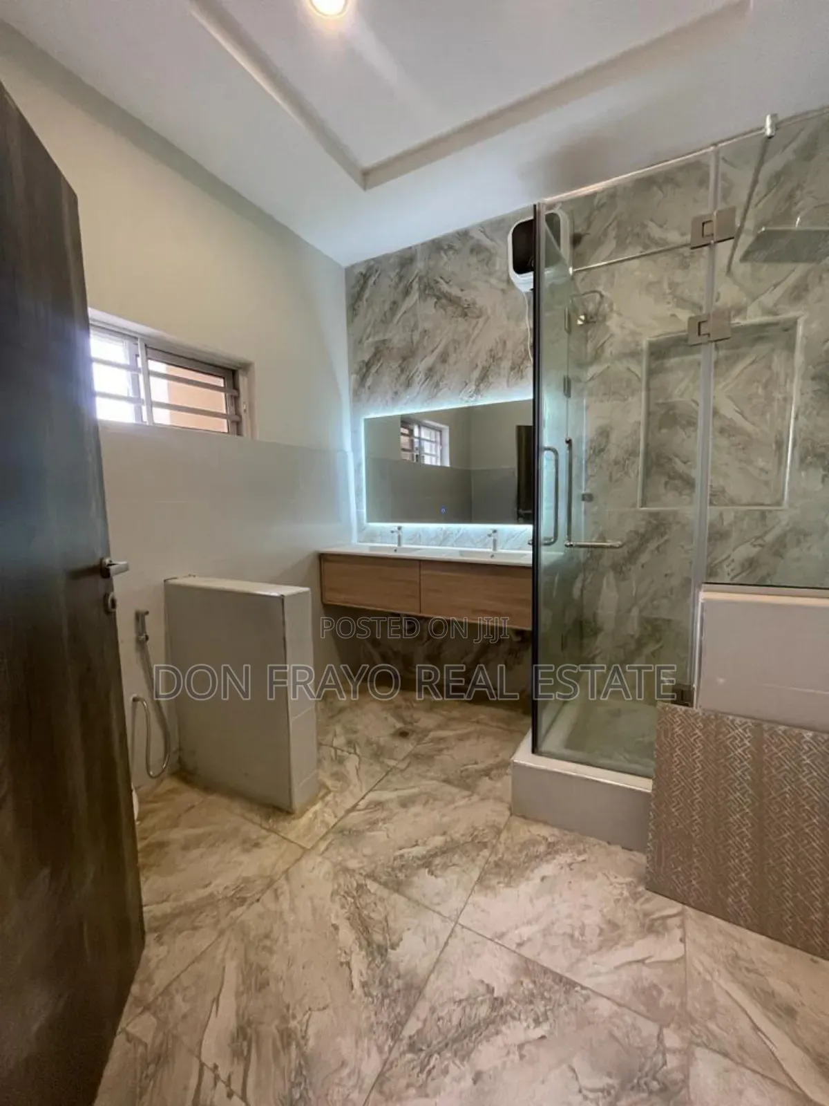 5bdrm Duplex in Palm Grove Estate, Iyanganku for sale in Iyanganku