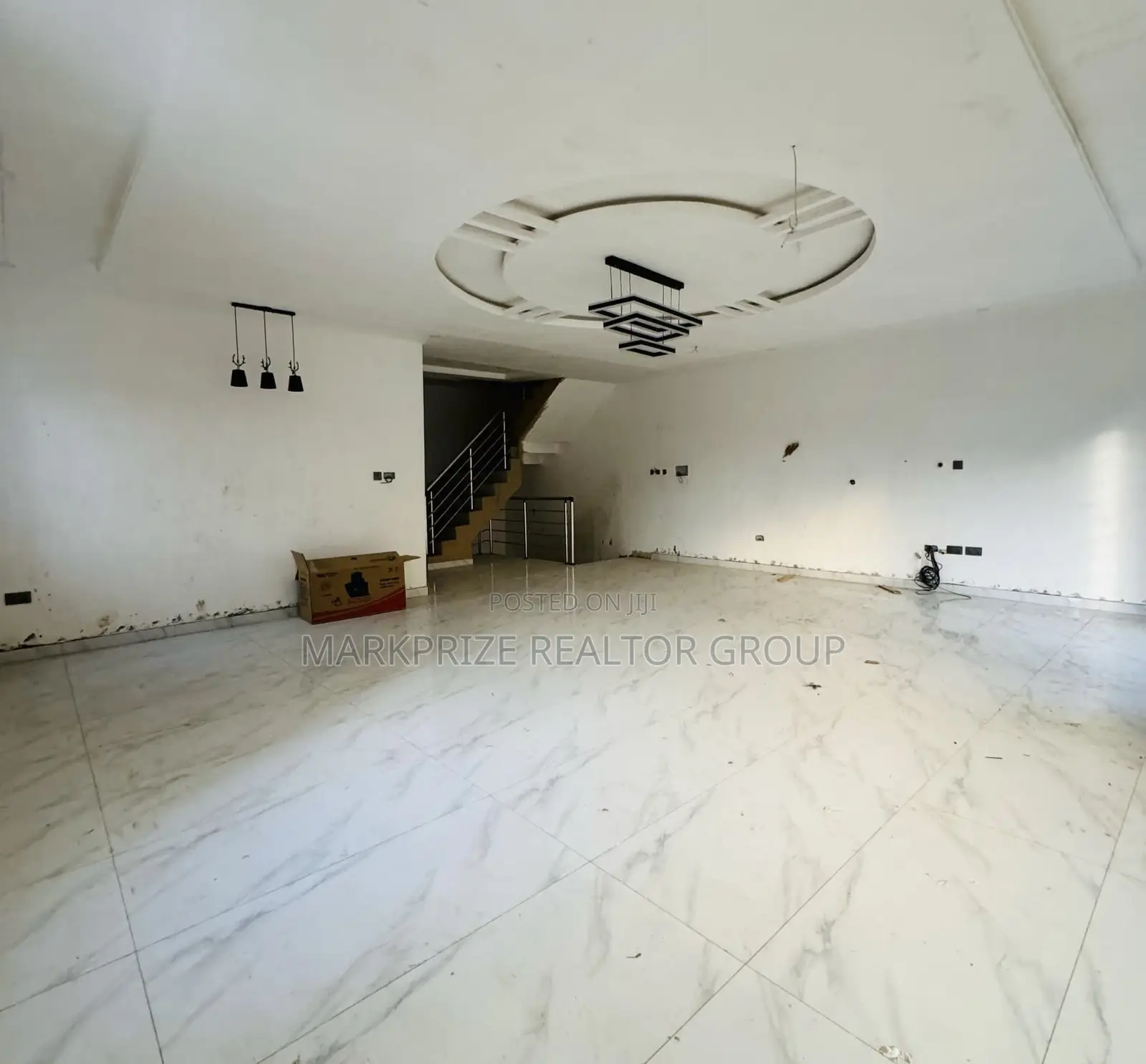 4bdrm Duplex in Opebi Ikeja Lagos for sale in Opebi