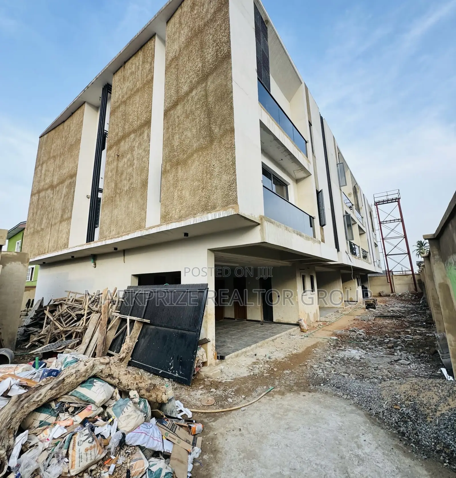 4bdrm Duplex in Opebi Ikeja Lagos for sale in Opebi