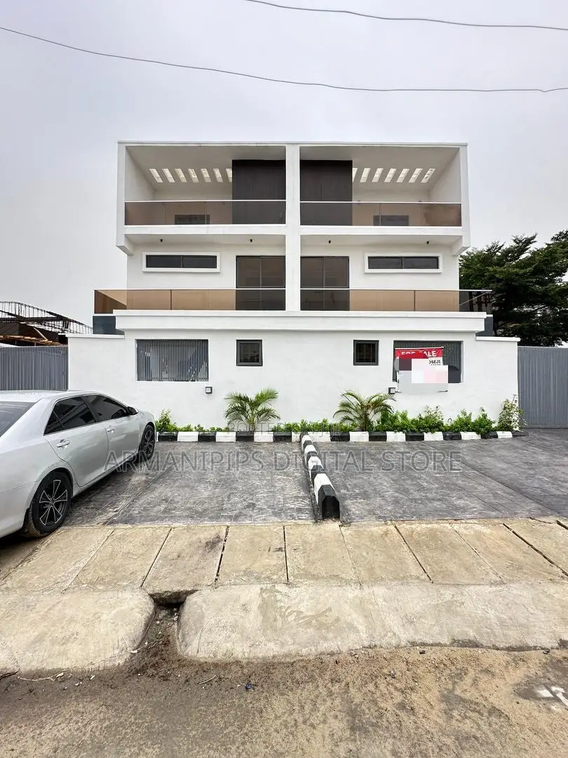 5bdrm Duplex in Praiz Realty Co, Lekki Phase 1 for sale in Lekki Phase 1