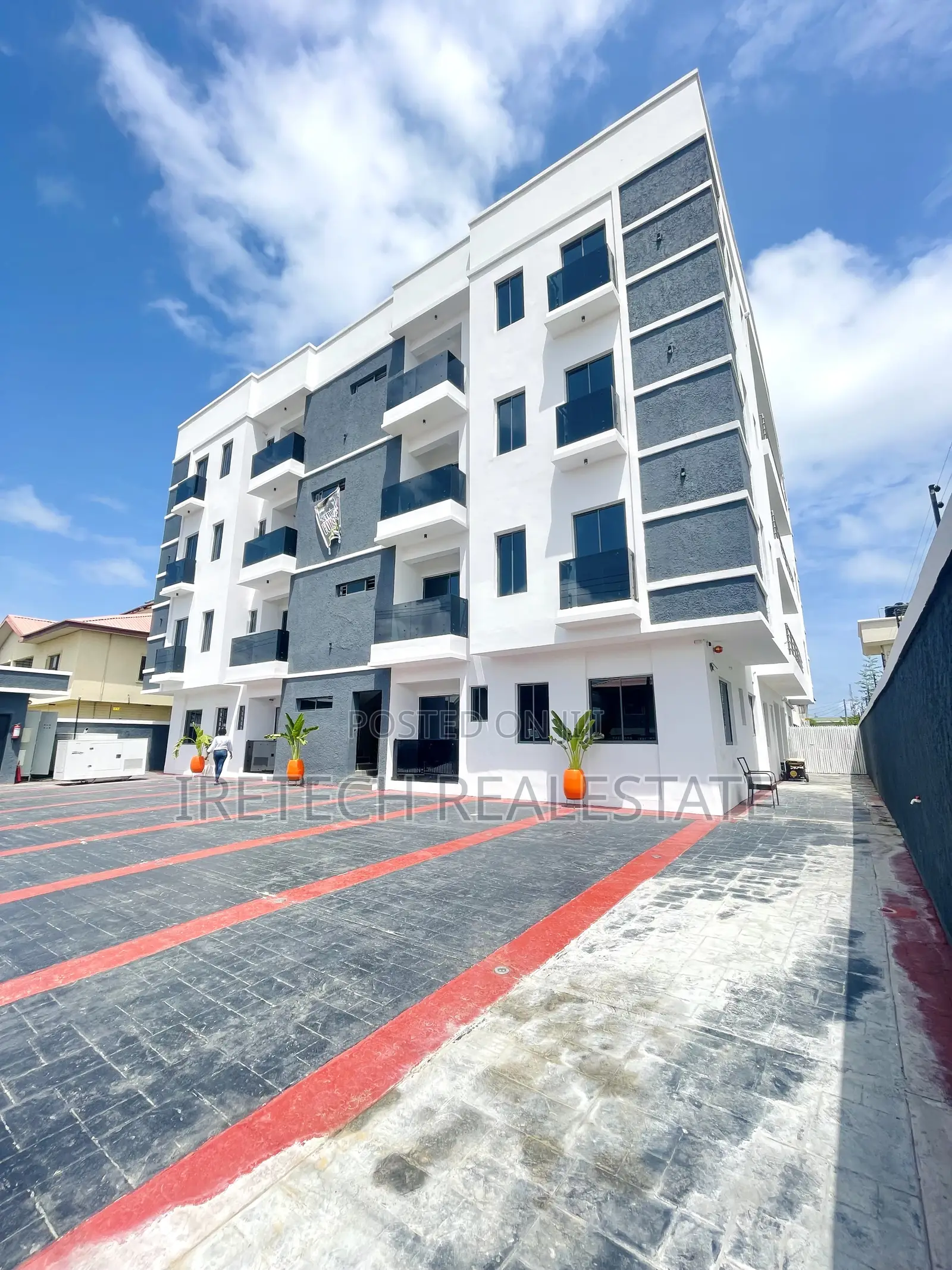 3bdrm Apartment in Lekki Phase 1 Lagos for sale in Lekki