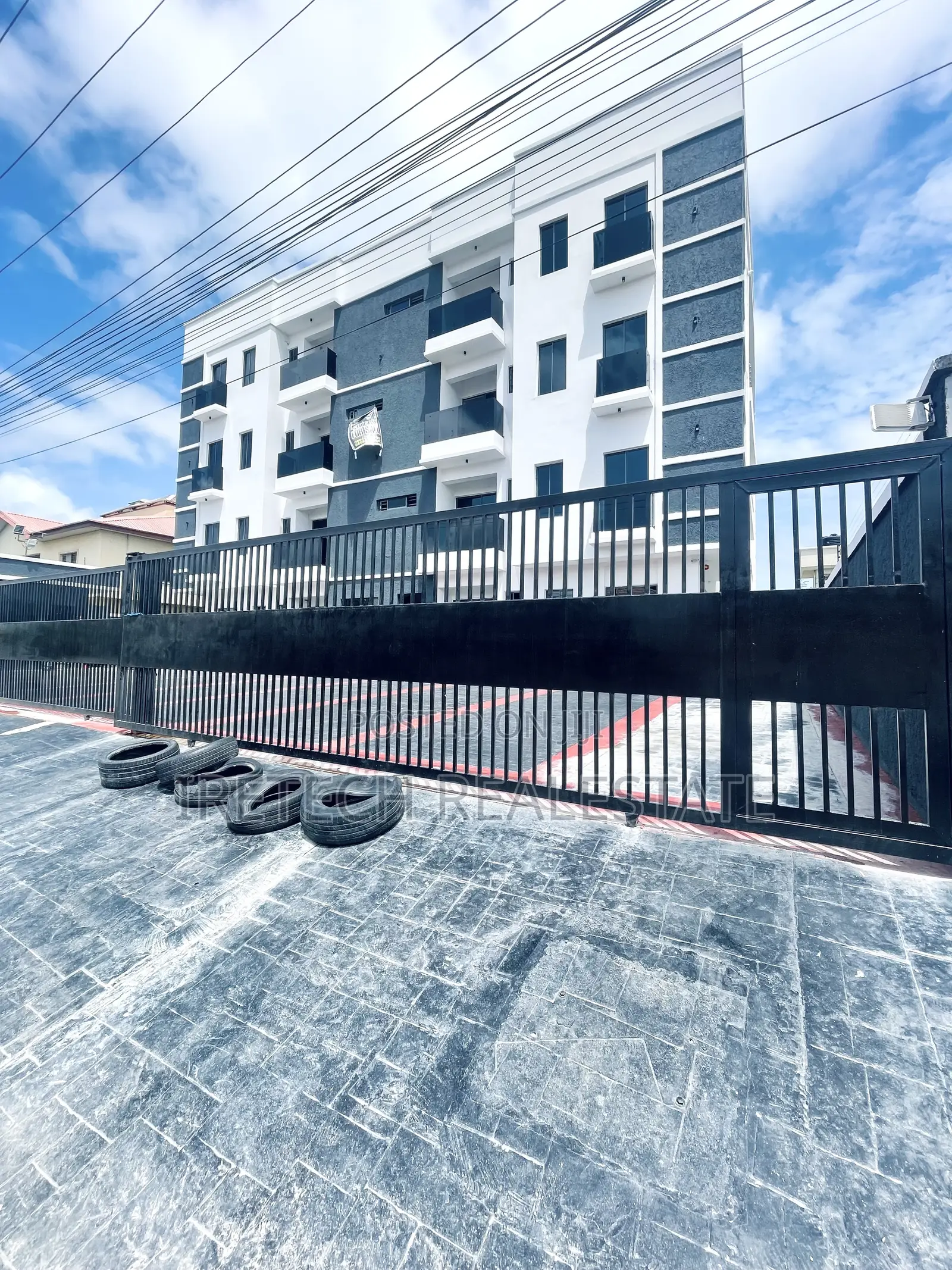 Luxury And Perfect For Investment in Lekki