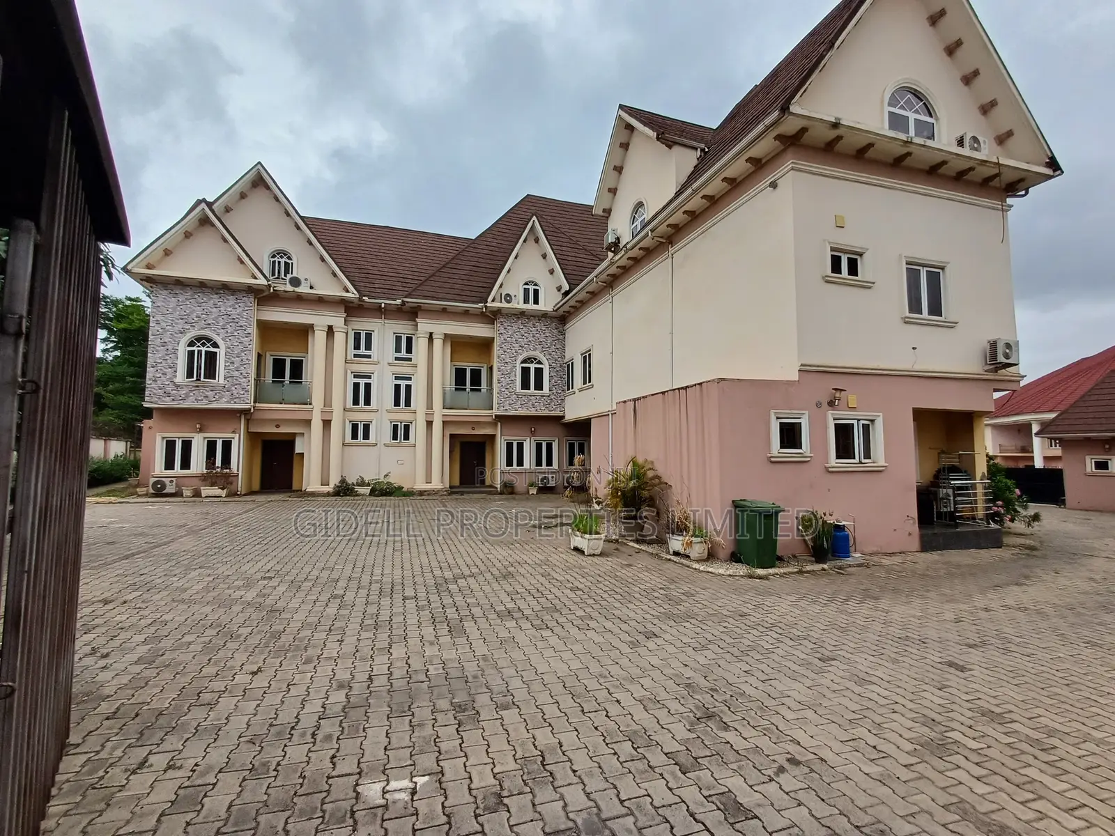 3bdrm Townhouse/Terrace in Jabi for sale in Jabi