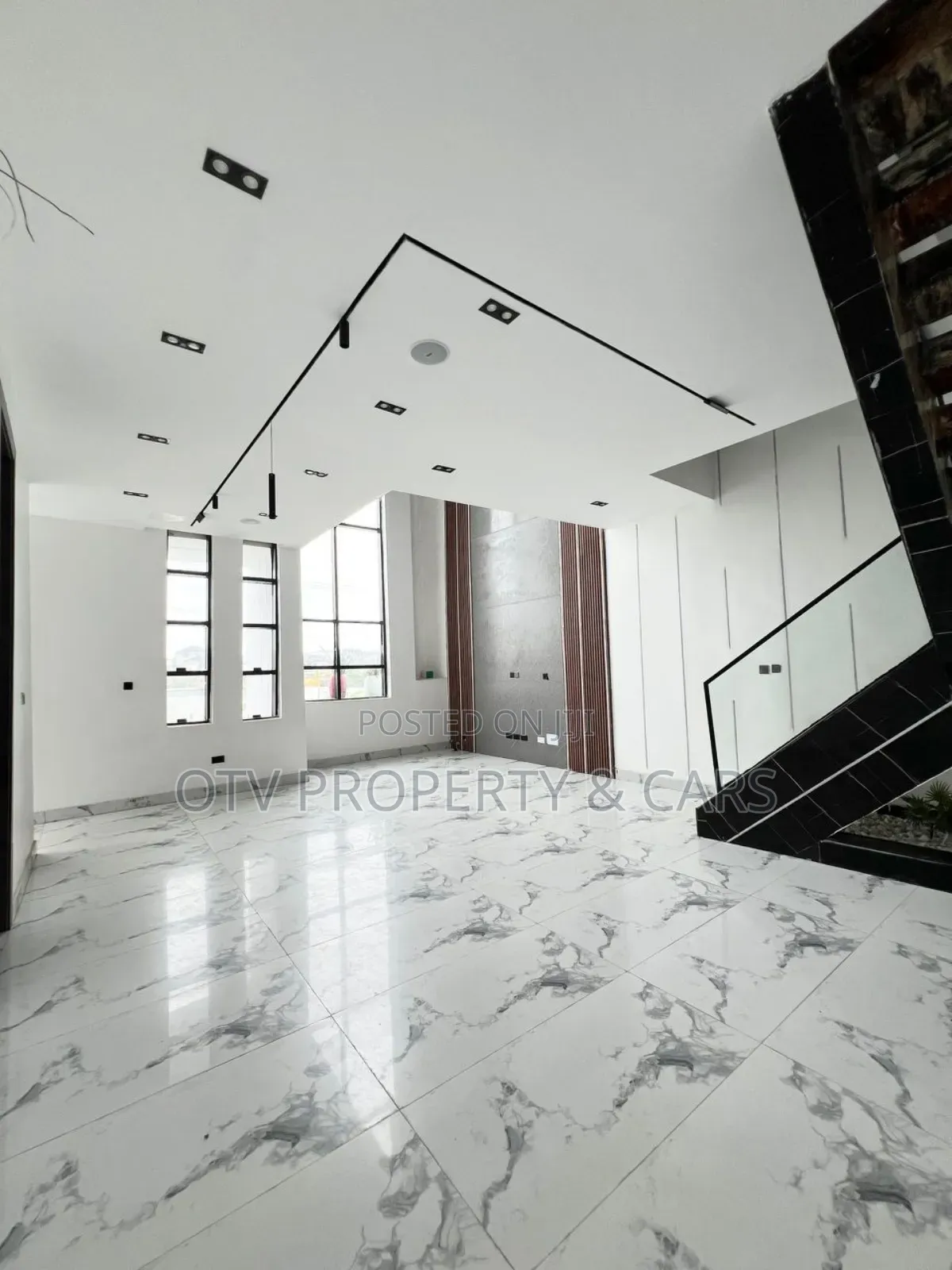 Furnished 6bdrm Duplex in Ikota for sale in Ikota