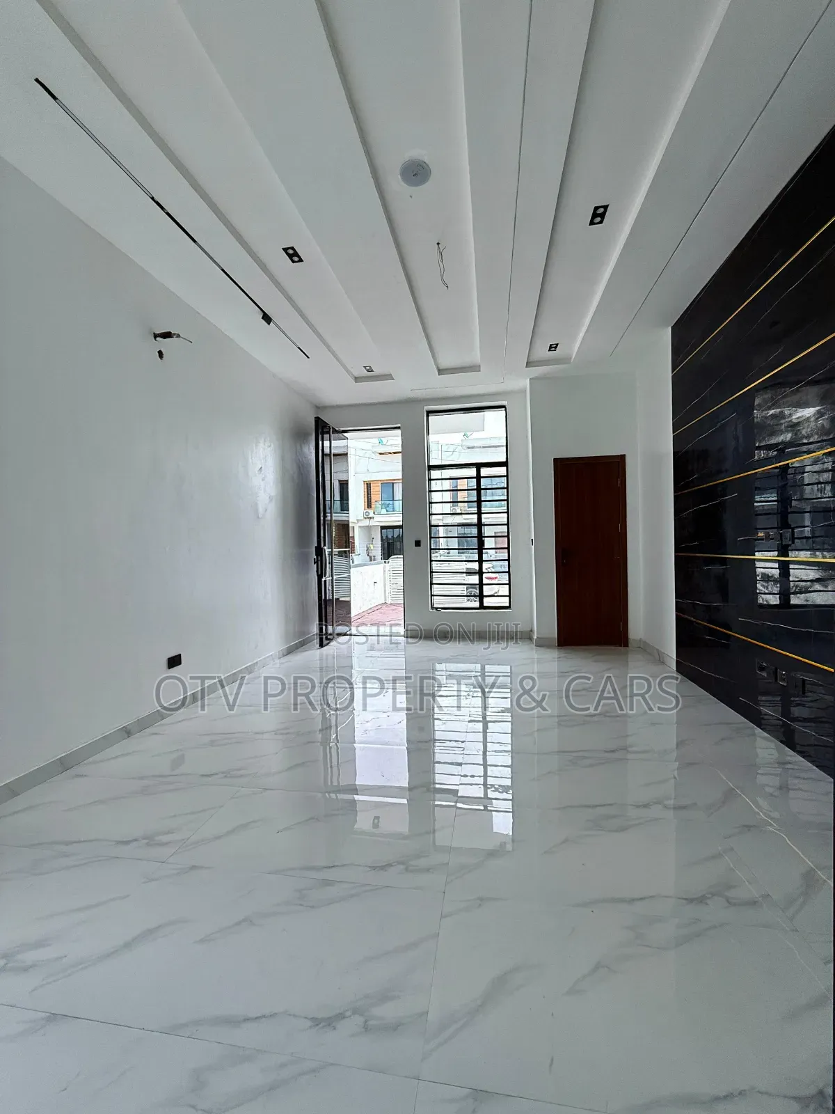 Furnished 6bdrm Duplex in Ikota for sale in Ikota