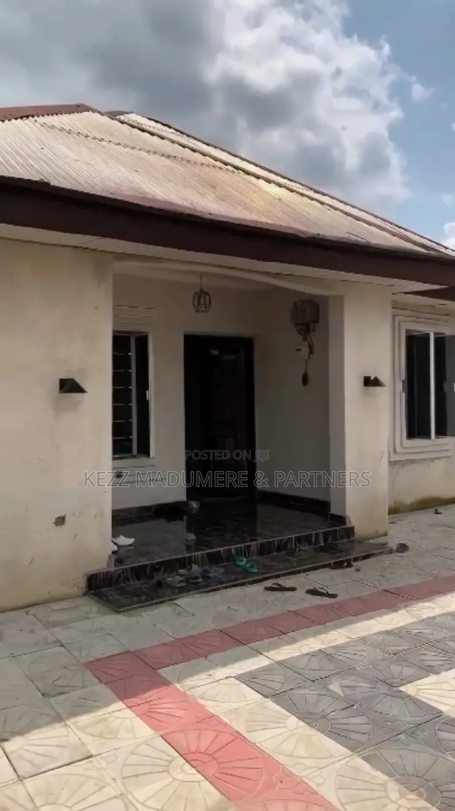 4bdrm Bungalow in Off Eneka Eliozu for sale in Port-Harcourt